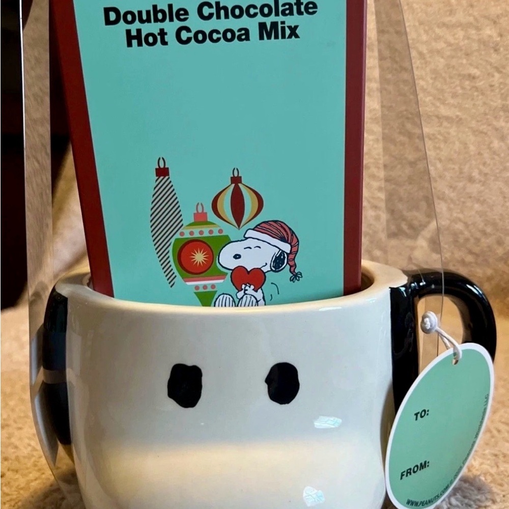 NEW Peanuts Snoopy Head EXP 3/27 Mug Double Chocolate Hot Cocoa Mix 1OZ Gift Set